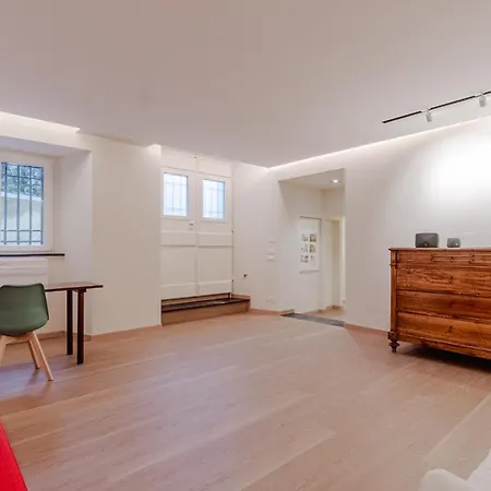 Apartamento Guesthost - Cozy With Ac, Near The Génova