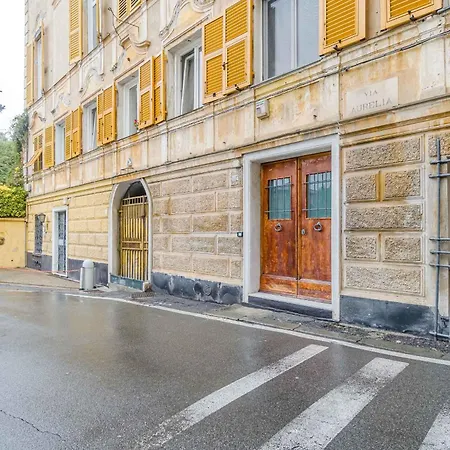 Guesthost - Cozy With Ac, Near The