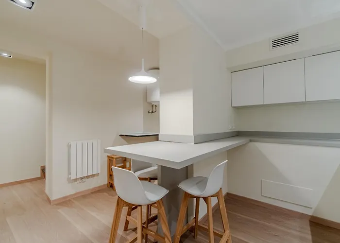 Διαμέρισμα Guesthost - Cozy With Ac, Near The Γένοβα